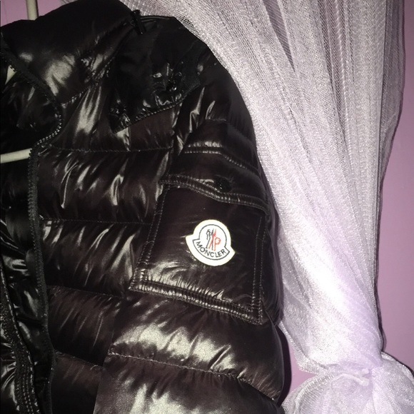 moncler puffer womens